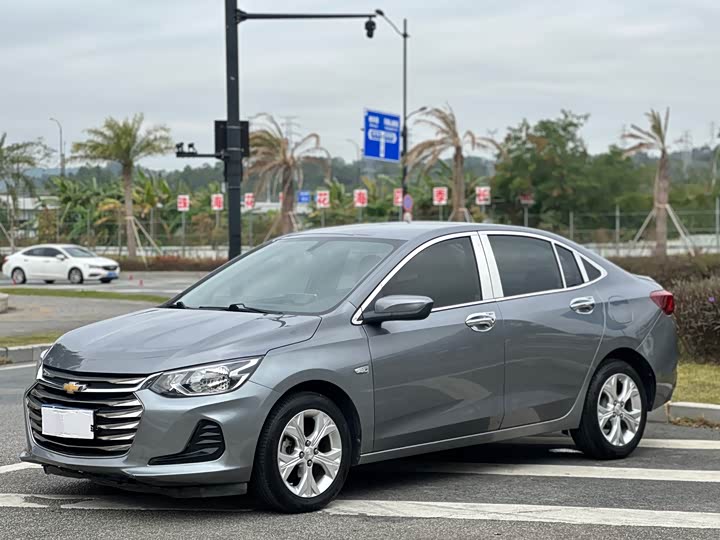 Фото 1 - Chevrolet Onix (Cavalier)