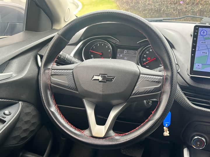 Фото 6 - Chevrolet Onix (Cavalier)