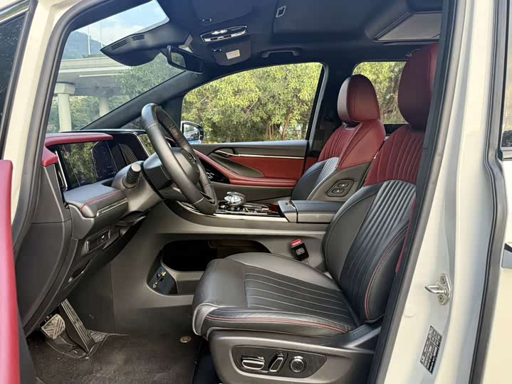 Фото 8 - GAC Trumpchi M8