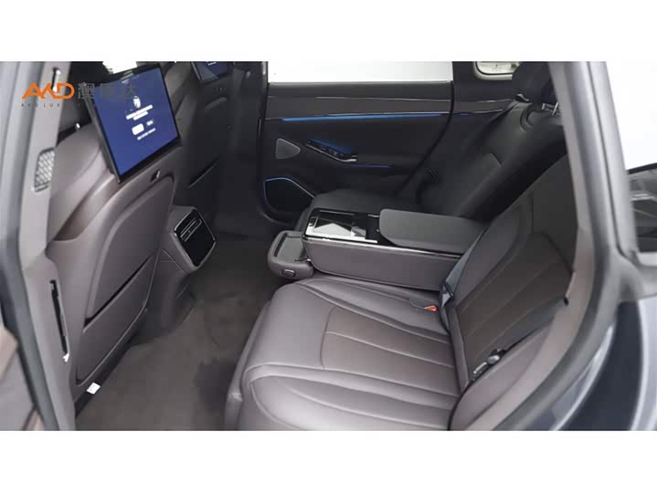 Фото 7 - Denza Z9