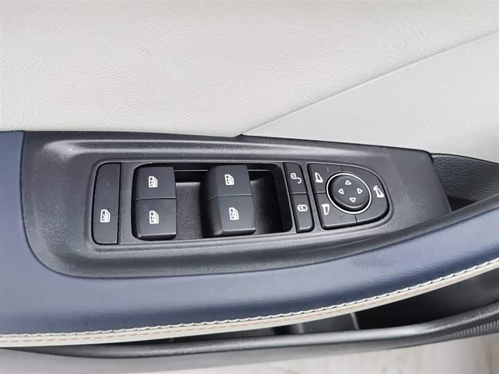 Фото 9 - BYD Qin Plus