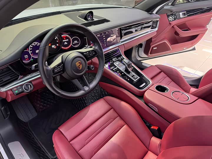 Фото 4 - Porsche Panamera