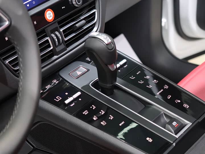 Фото 4 - Porsche Macan