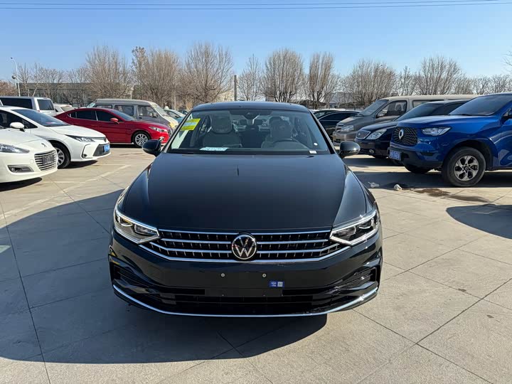 Фото 2 - Volkswagen Magotan