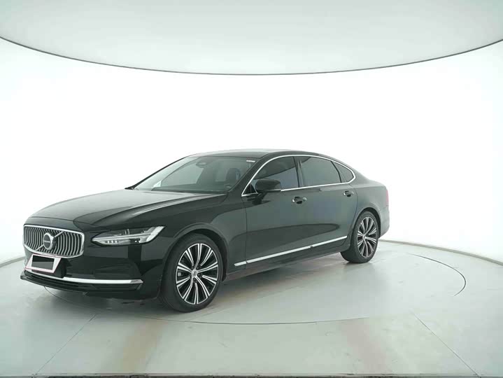 Фото 1 - Volvo S90