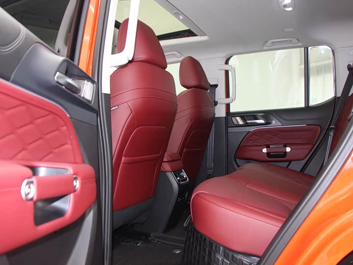 Фото 9 - Tank 300 Hybrid