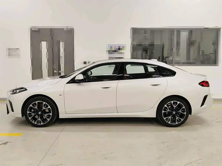 Фото 3 - BMW 2 Series