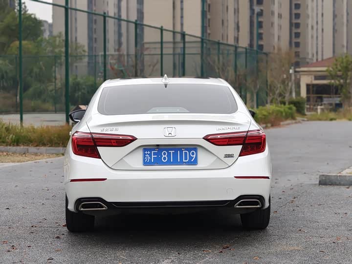 Фото 5 - Honda Inspire