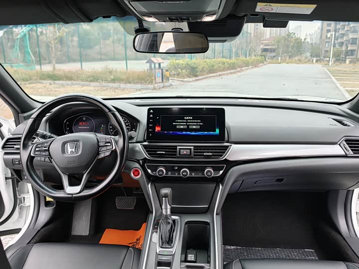 Фото 7 - Honda Inspire