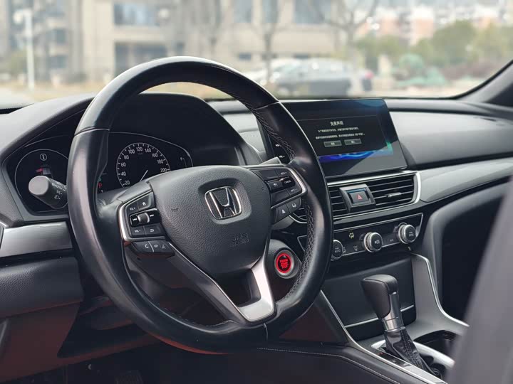 Фото 8 - Honda Inspire