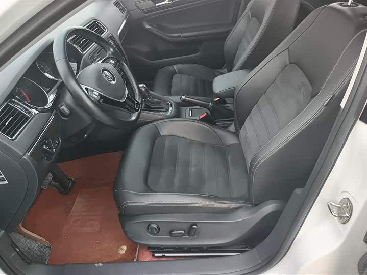 Фото 9 - Volkswagen Sagitar L