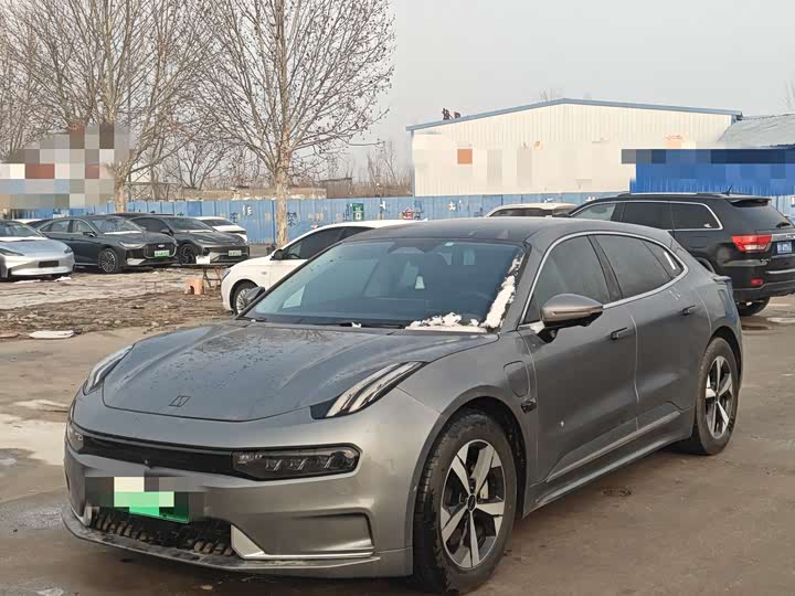 Фото 1 - Zeekr 001