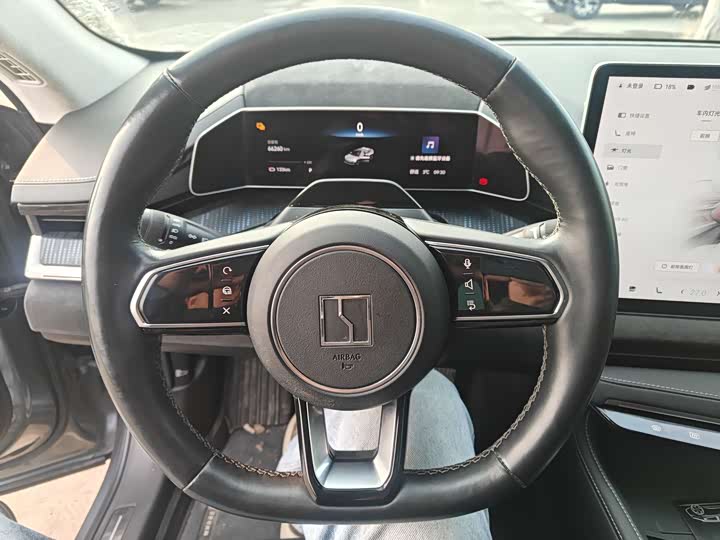 Фото 5 - Zeekr 001