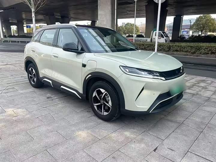 Фото 4 - BYD Yuan Up