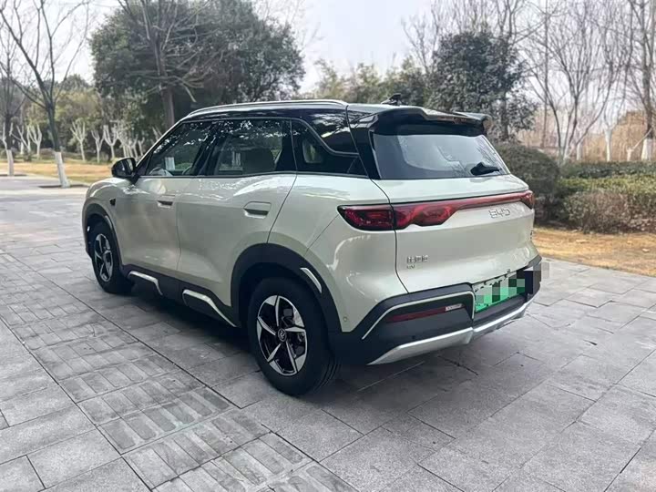 Фото 5 - BYD Yuan Up