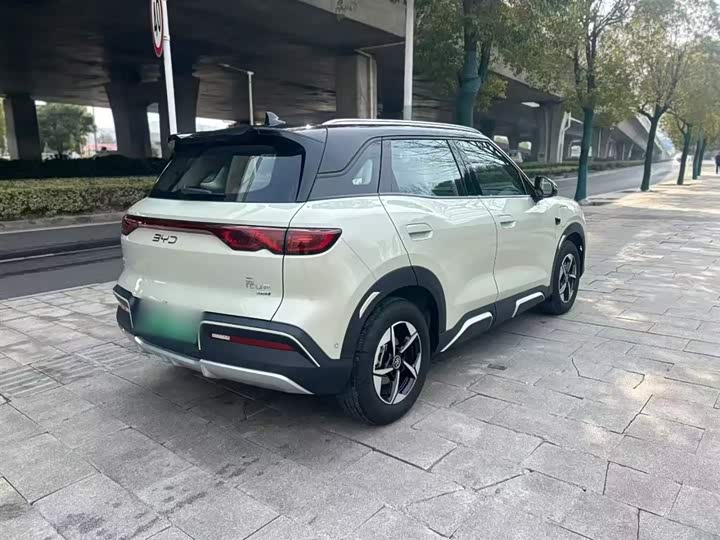 Фото 7 - BYD Yuan Up