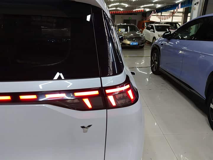 Фото 8 - GAC Aion Y