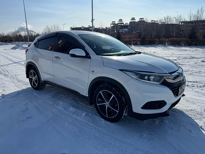 Фото 3 - Honda Vezel