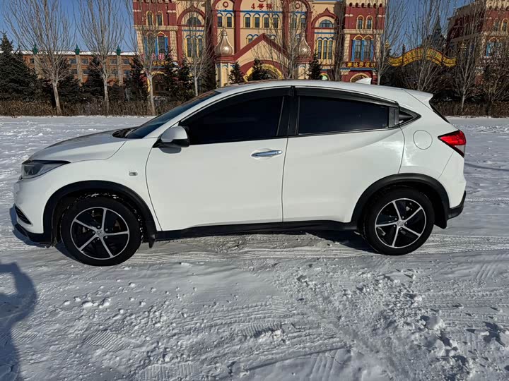 Фото 5 - Honda Vezel