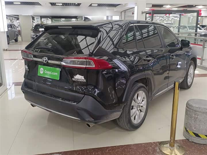 Фото 7 - Toyota Wildlander