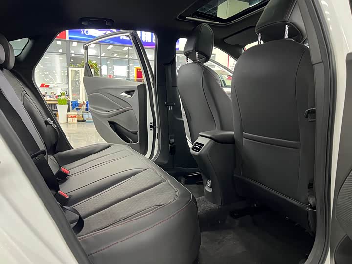 Фото 9 - Buick Verano