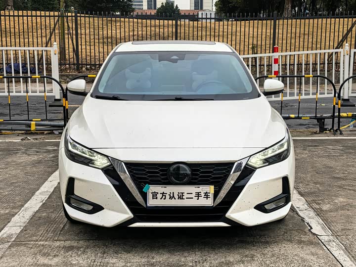 Фото 2 - Nissan Sylphy