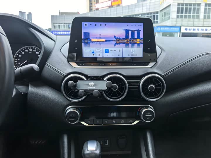 Фото 9 - Nissan Sylphy