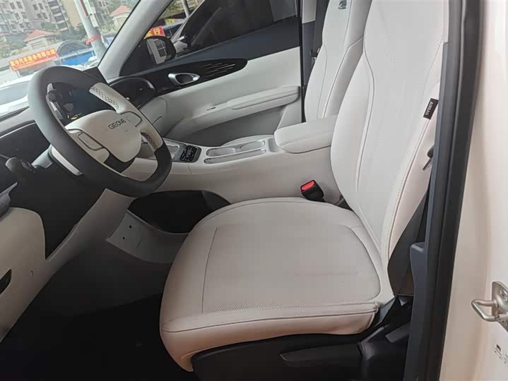 Фото 9 - Geely Galaxy Geome