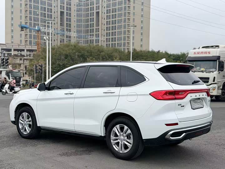 Фото 6 - Haval M6