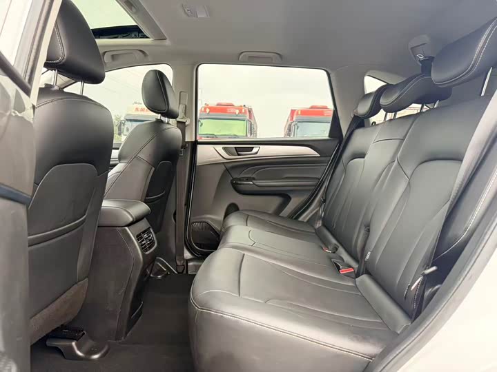 Фото 8 - Haval M6