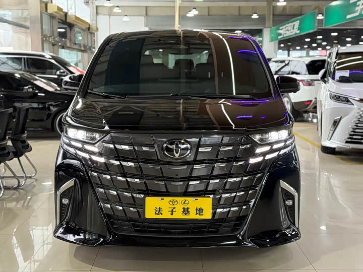 Фото 2 - Toyota Alphard