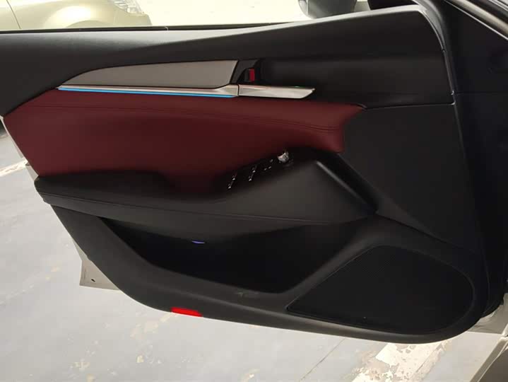 Фото 7 - Mazda Atenza