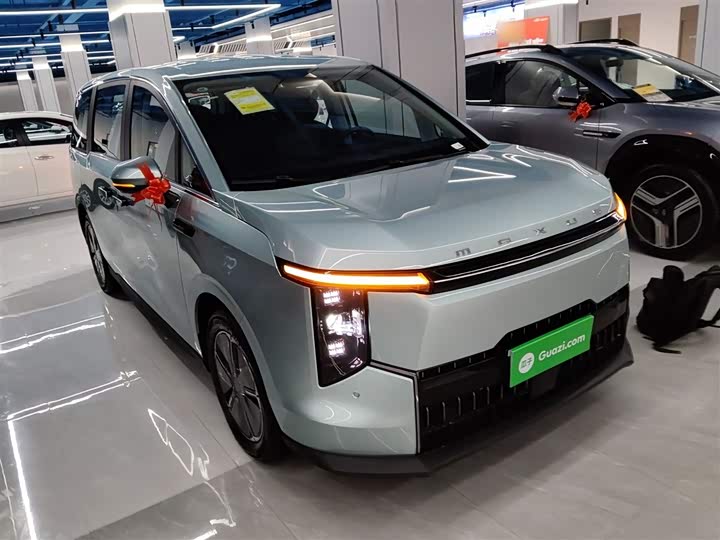 Фото 4 - Maxus Mifa 7