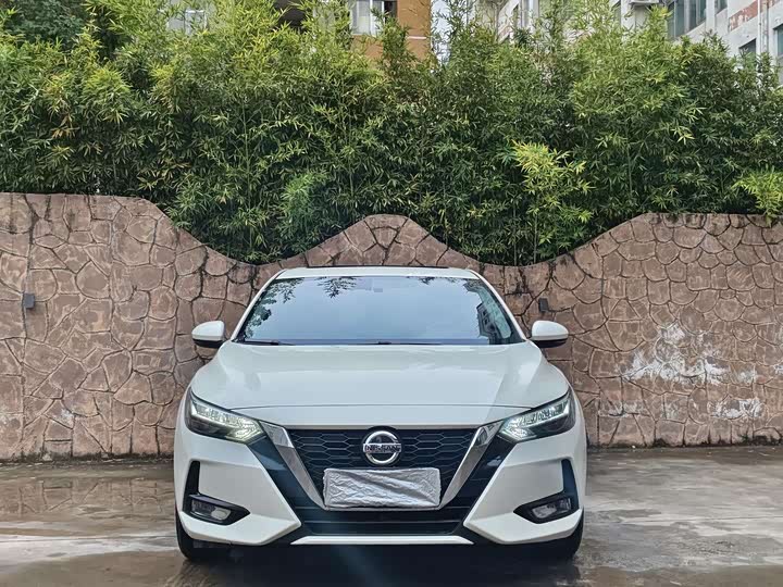 Фото 2 - Nissan Sylphy