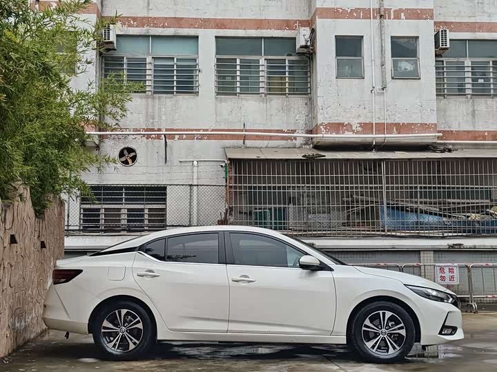 Фото 7 - Nissan Sylphy