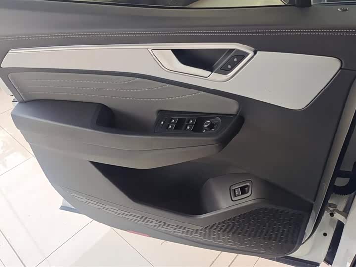 Фото 7 - Volkswagen Talagon