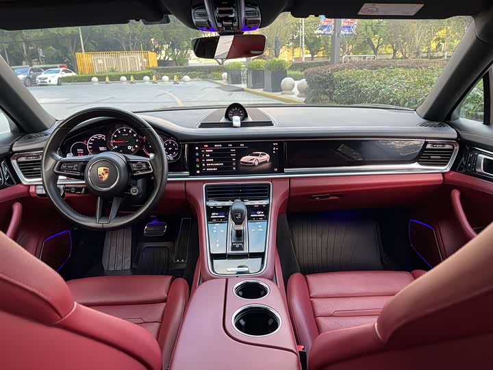 Фото 9 - Porsche Panamera