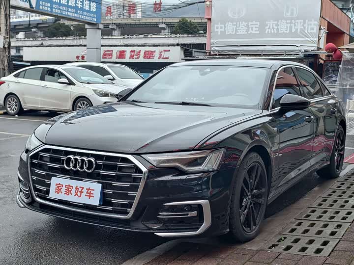 Фото 1 - Audi A6L