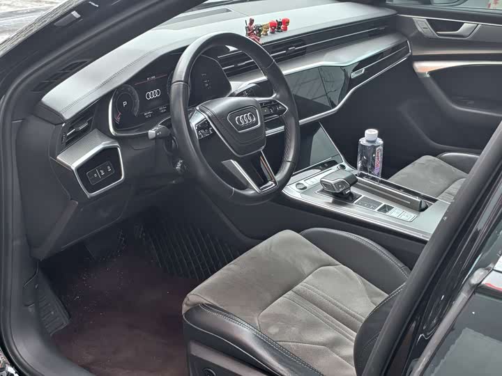 Фото 4 - Audi A6L