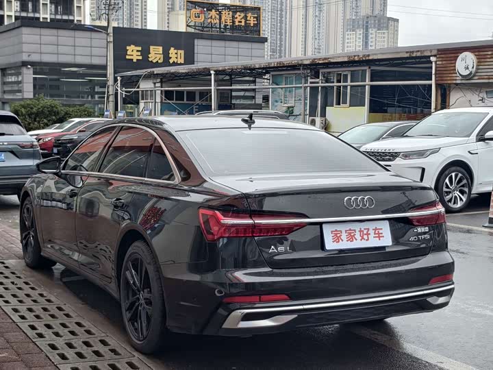 Фото 8 - Audi A6L