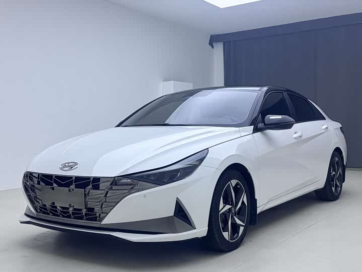 Фото 1 - Hyundai Elantra N line