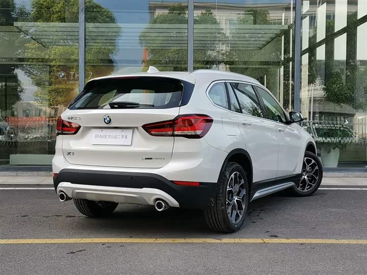 Фото 4 - BMW X1
