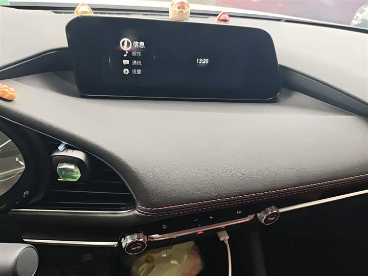 Фото 6 - Mazda 3 (Axela)