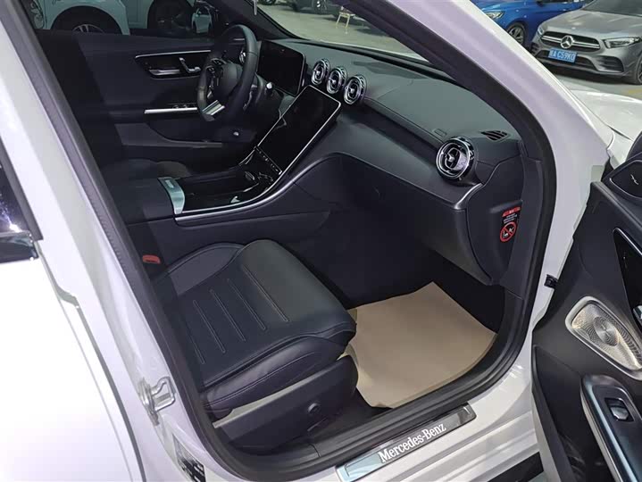 Фото 8 - Mercedes-Benz C-Class