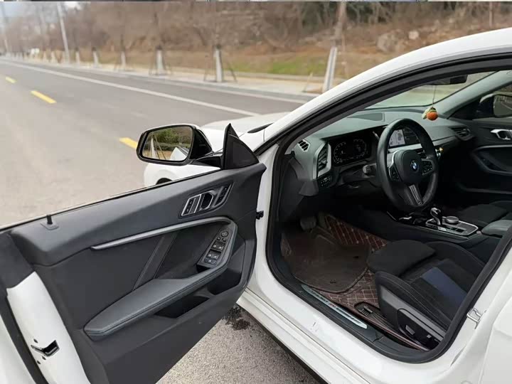 Фото 6 - BMW 2 Series