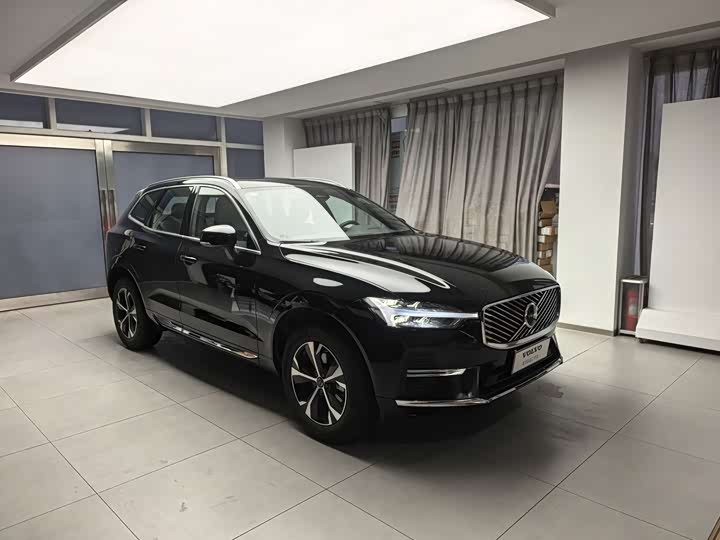 Фото 3 - Volvo XC60