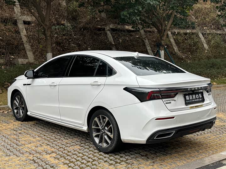 Фото 7 - Chery Omoda S5 (Arrizo 5 Plus)