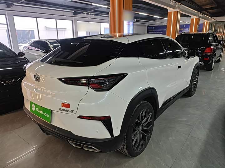 Фото 7 - Changan UNI-T