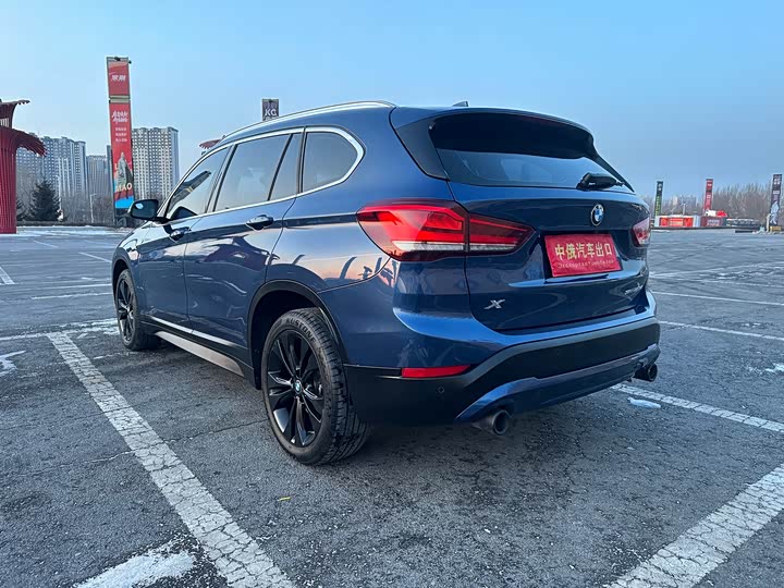 Фото 8 - BMW X1