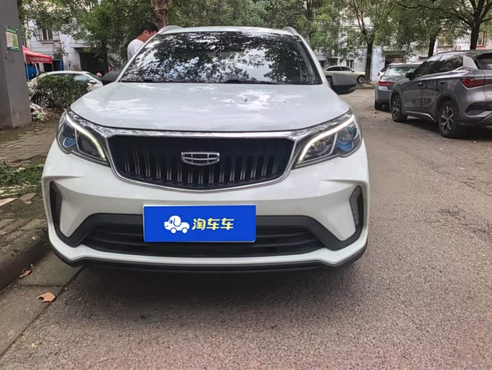 Фото 2 - Geely Vision X3